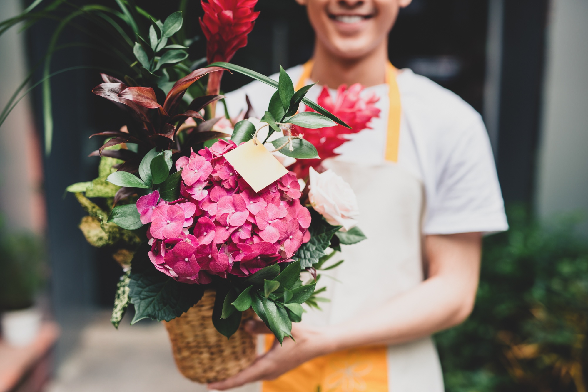 How Trusted Flower Delivery Services Maintain High Standards?