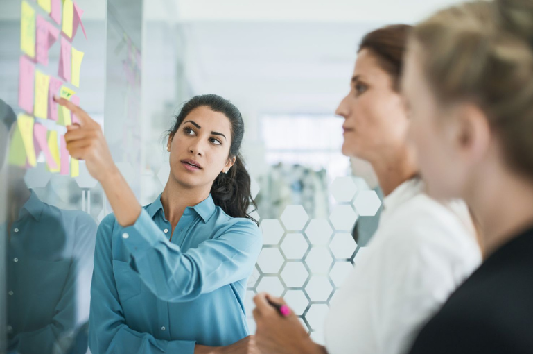 The Psychology Behind Choices We Make Without Thinking